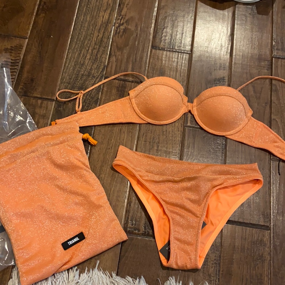 Never worn!!! Triangl bikini